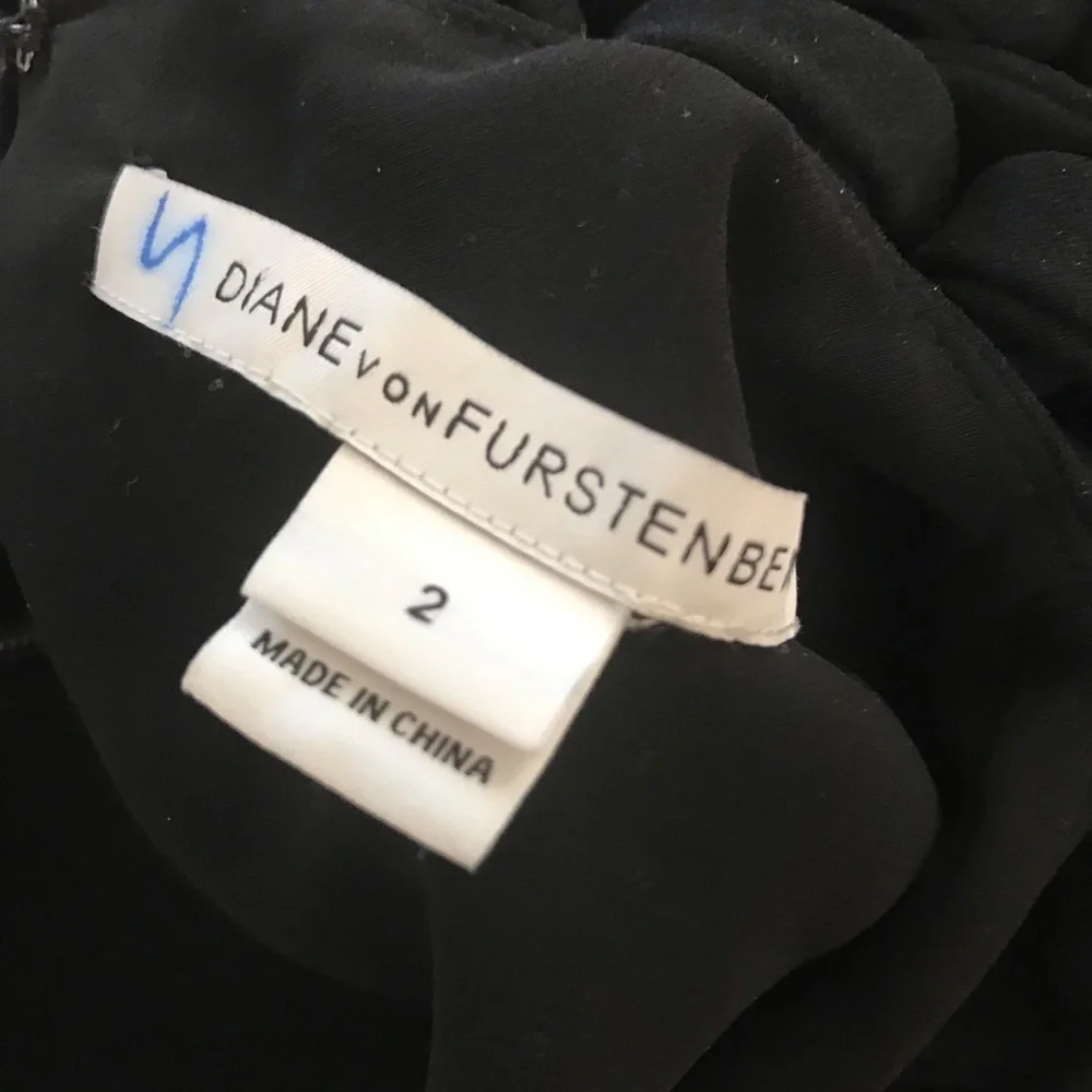 SOLD black crepe dress ornate collar by Diane Von Furstenburg sz XS 2 - Picture 3 of 14